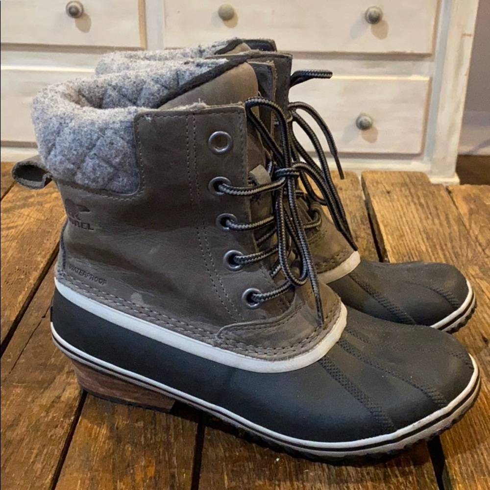 SOREL snow boots
